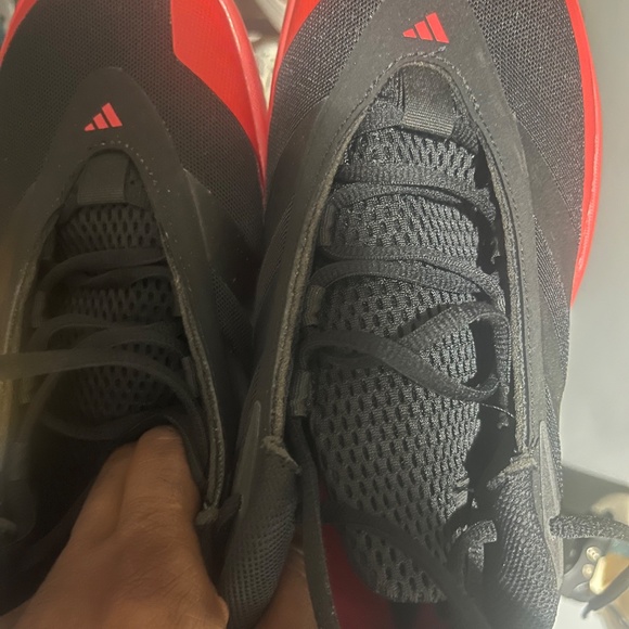 Addias - Picture 2 of 2